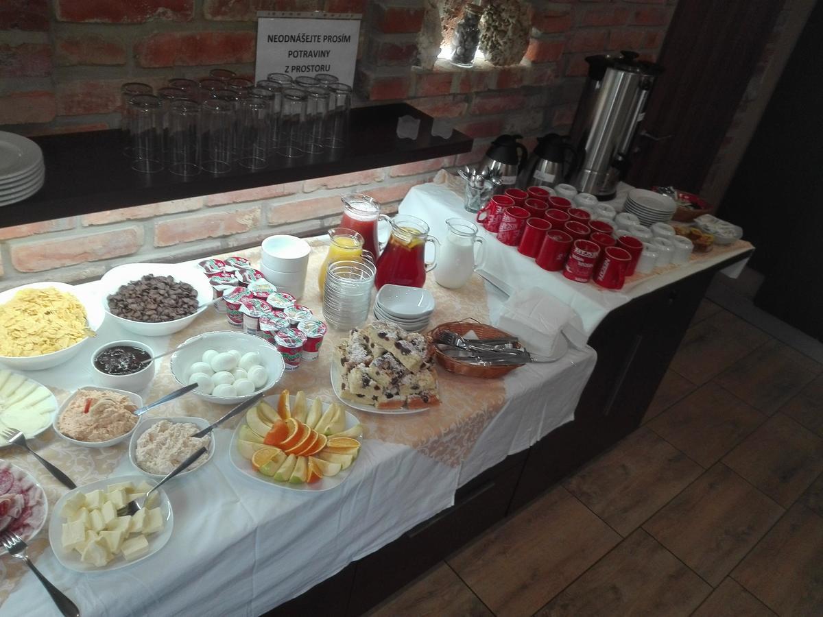 Penzion Jaro Hodonín Extérieur photo